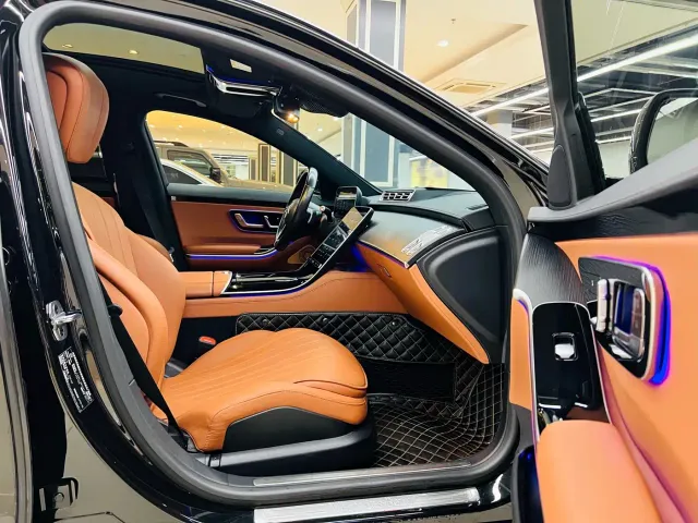 Mercedes-Benz S-Class — Фото автомобиля 11