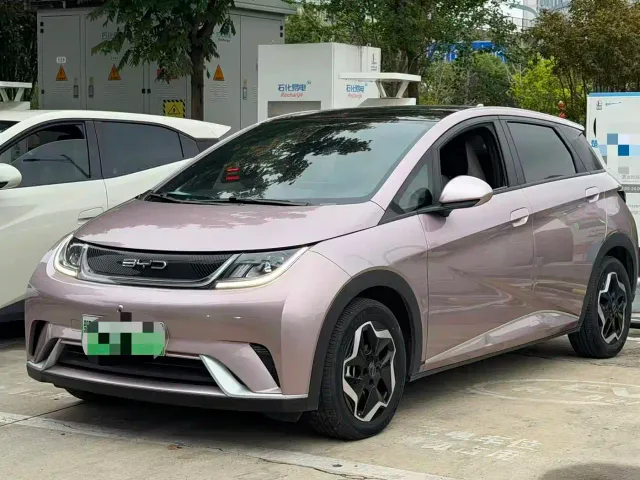 Фотография автомобиля — BYD Dolphin