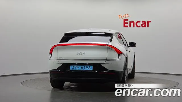 Kia EV6 — Фото автомобиля 4