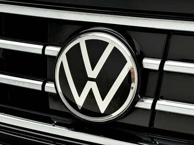Volkswagen Tiguan L PHEV — Фото автомобиля 26