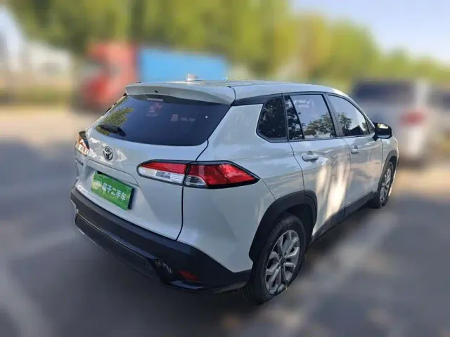 Toyota Frontlander — Фото автомобиля 4