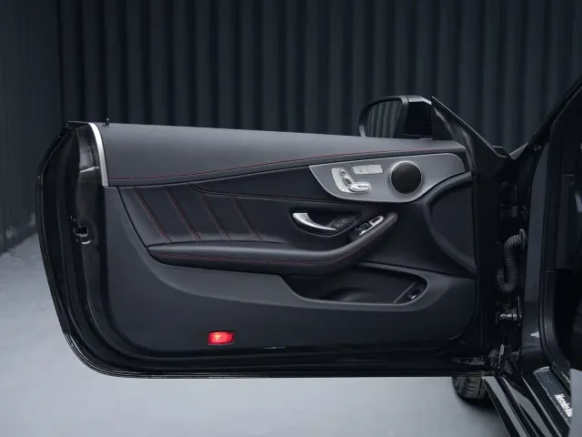 Mercedes-Benz C-Class — Фото автомобиля 14