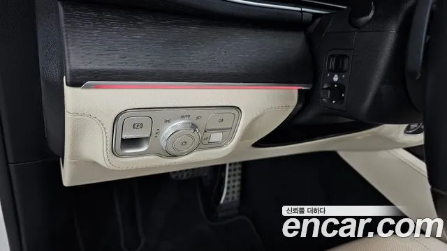Mercedes-Benz GLS-Class — Фото автомобиля 16