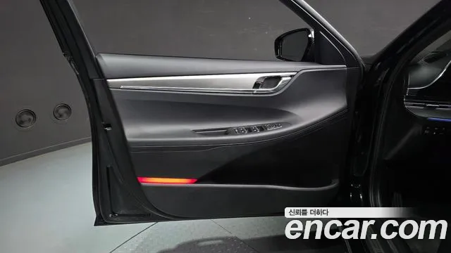 Hyundai Grandeur New — Фото автомобиля 13