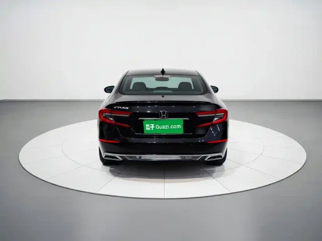 Honda Accord — Фото автомобиля 5