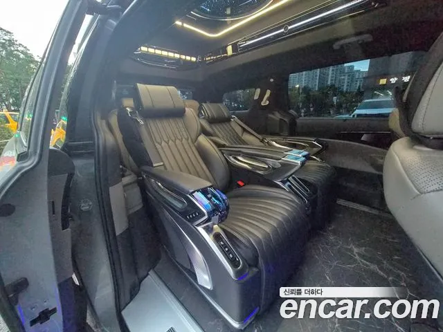 Kia Carnival Generation 4 — Фото автомобиля 11