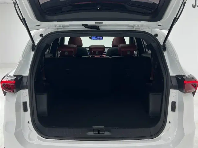Jetour X70 Plus — Фото автомобиля 14