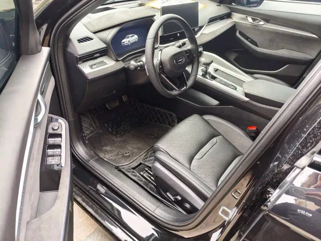 Geely Xingrui — Фото автомобиля 4