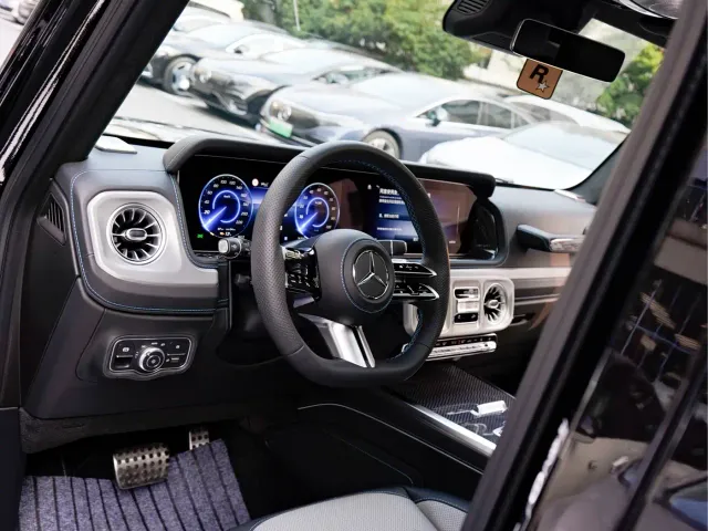 Mercedes-Benz G-Class — Фото автомобиля 10
