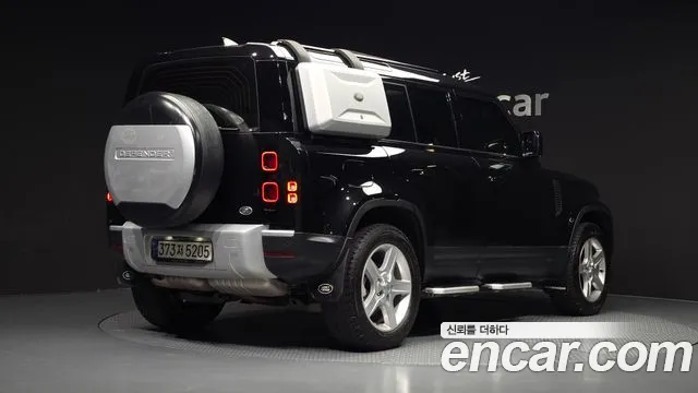 Land Rover Defender L663 — Фото автомобиля 2
