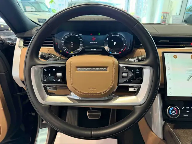 Land Rover Range Rover — Фото автомобиля 8