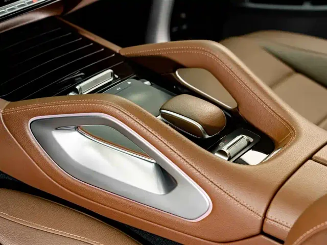 Mercedes-Benz GLE-Class — Фото автомобиля 12