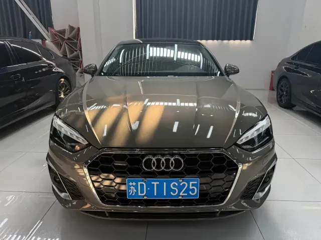 Фотография автомобиля — Audi A5