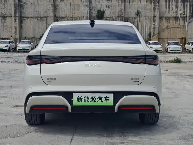 BYD Seal 06 — Фото автомобиля 9