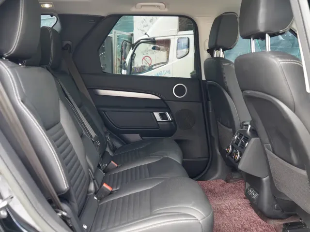 Land Rover Discovery — Фото автомобиля 9