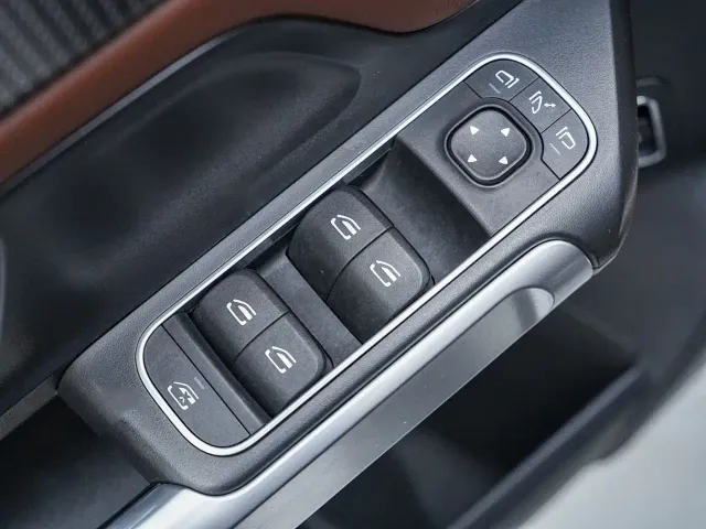 Mercedes-Benz GLB-Class — Фото автомобиля 17