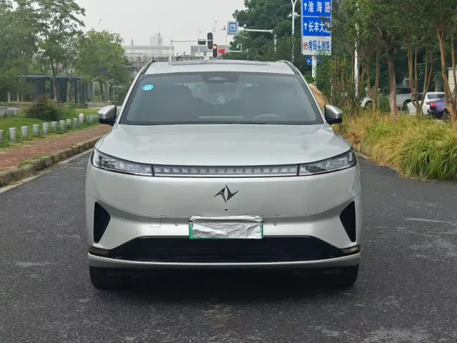 Dongfeng eπ 008 — Фото автомобиля 2