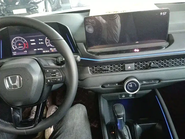 Honda Accord — Фото автомобиля 11