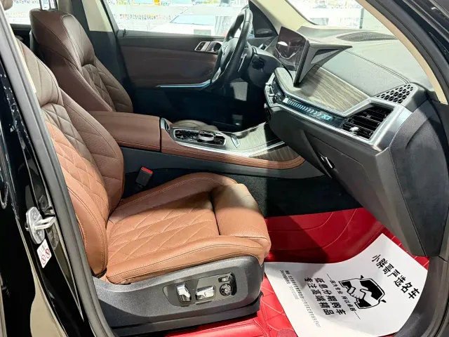 BMW X7 — Фото автомобиля 6
