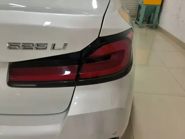 BMW 5 Series — Фото автомобиля 7
