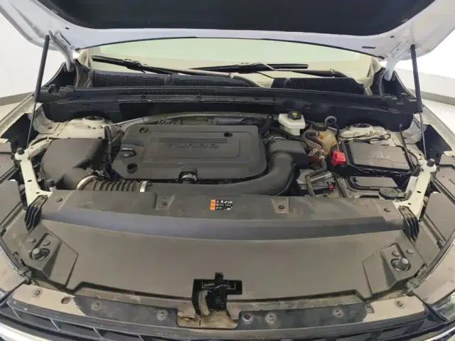Buick Envision Plus — Фото автомобиля 10