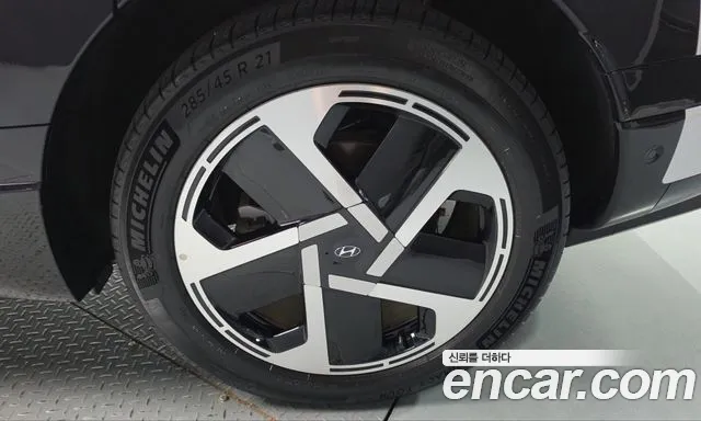 Hyundai Ioniq 9 — Фото автомобиля 6