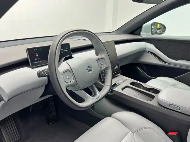 Nio ET5 — Фото автомобиля 14