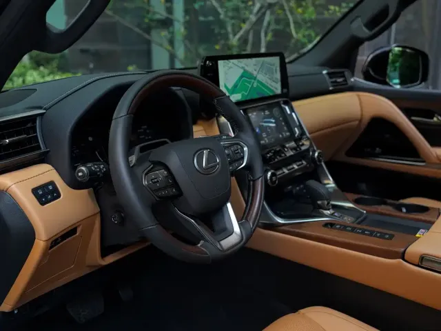 Lexus LX — Фото автомобиля 12