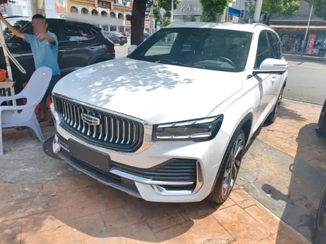 Фотография автомобиля — Geely Xingyue L