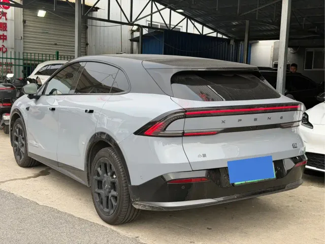 Xpeng G7 — Фото автомобиля 11