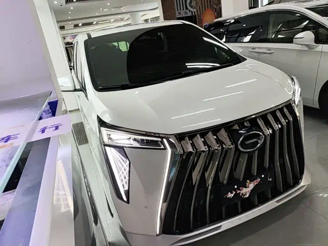 GAC Trumpchi M8 — Фото автомобиля 3