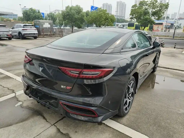 Hozon Neta GT — Фото автомобиля 6