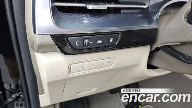 Kia Canival Carnival 4 поколение Бензин 9 мест Hi-Limousine — Фото автомобиля 23