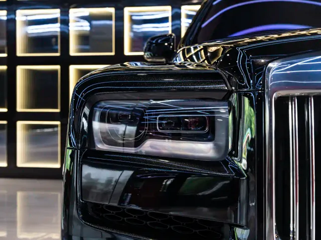 Rolls-Royce Cullinan — Фото автомобиля 9