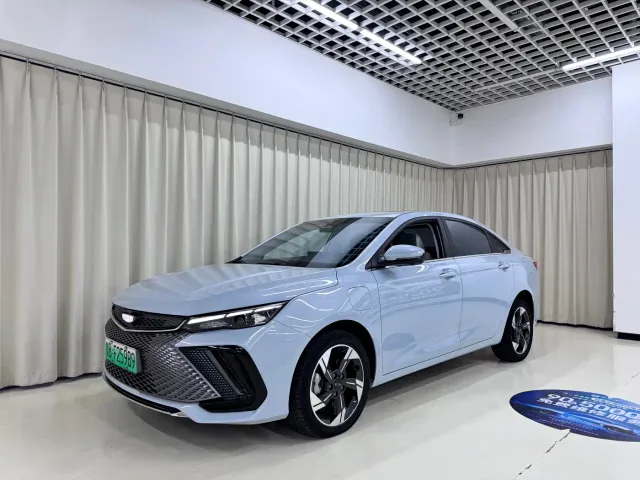 Фотография автомобиля — Geely Emgrand L