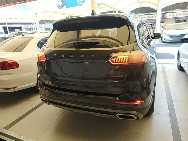 Chery Tiggo 8 — Фото автомобиля 5