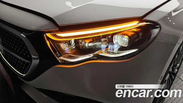 Mercedes-Benz E-Class — Фото автомобиля 19