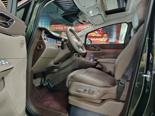 Arcfox Wendao V9 — Фото автомобиля 6
