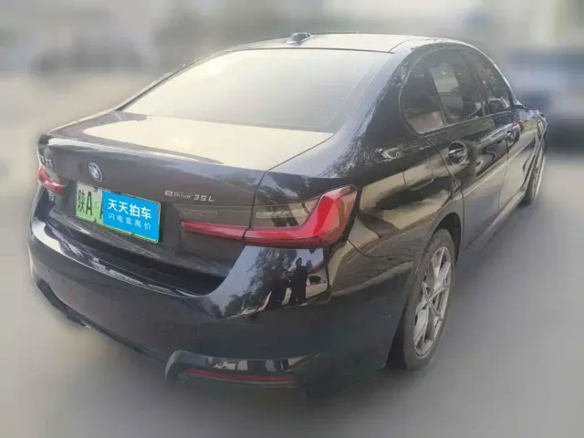 BMW i3 — Фото автомобиля 2