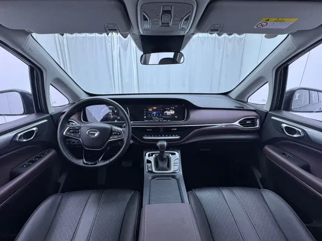 GAC Trumpchi M6 — Фото автомобиля 13