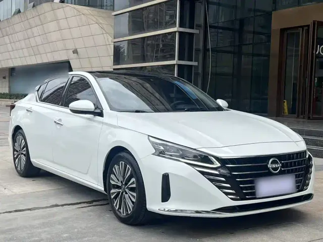 Nissan Teana — Фото автомобиля 12