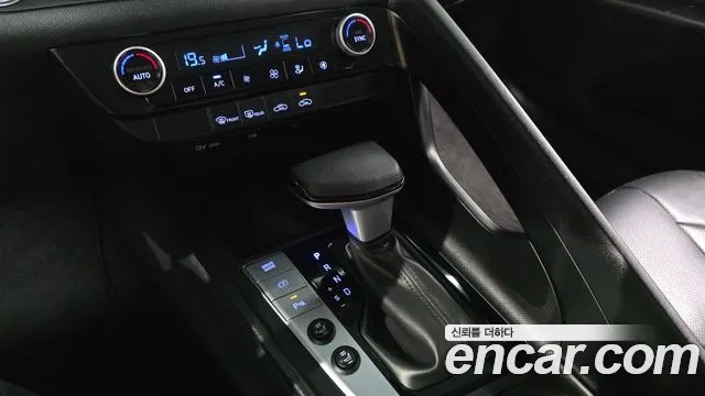 Hyundai Avante CN7 — Фото автомобиля 9