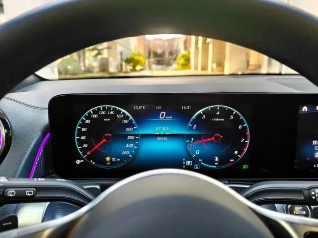 Mercedes-Benz GLB-Class — Фото автомобиля 22