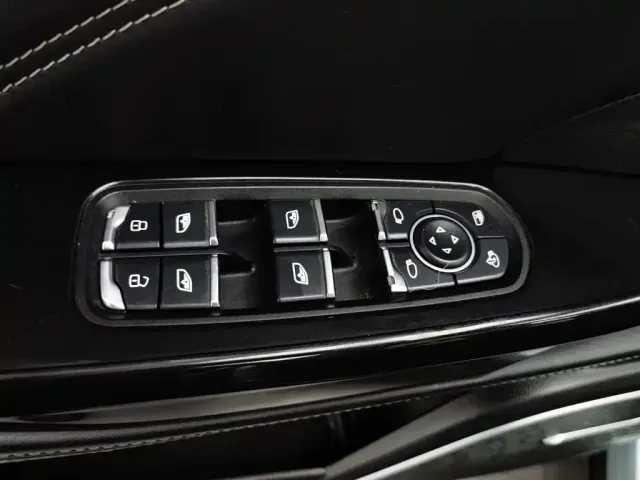 Nezha Auto Neta U 2022 Smart 500 LFP — Фото автомобиля 9