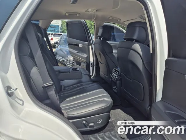 Genesis GV80 2.5T Бензин AWD — Фото автомобиля 13