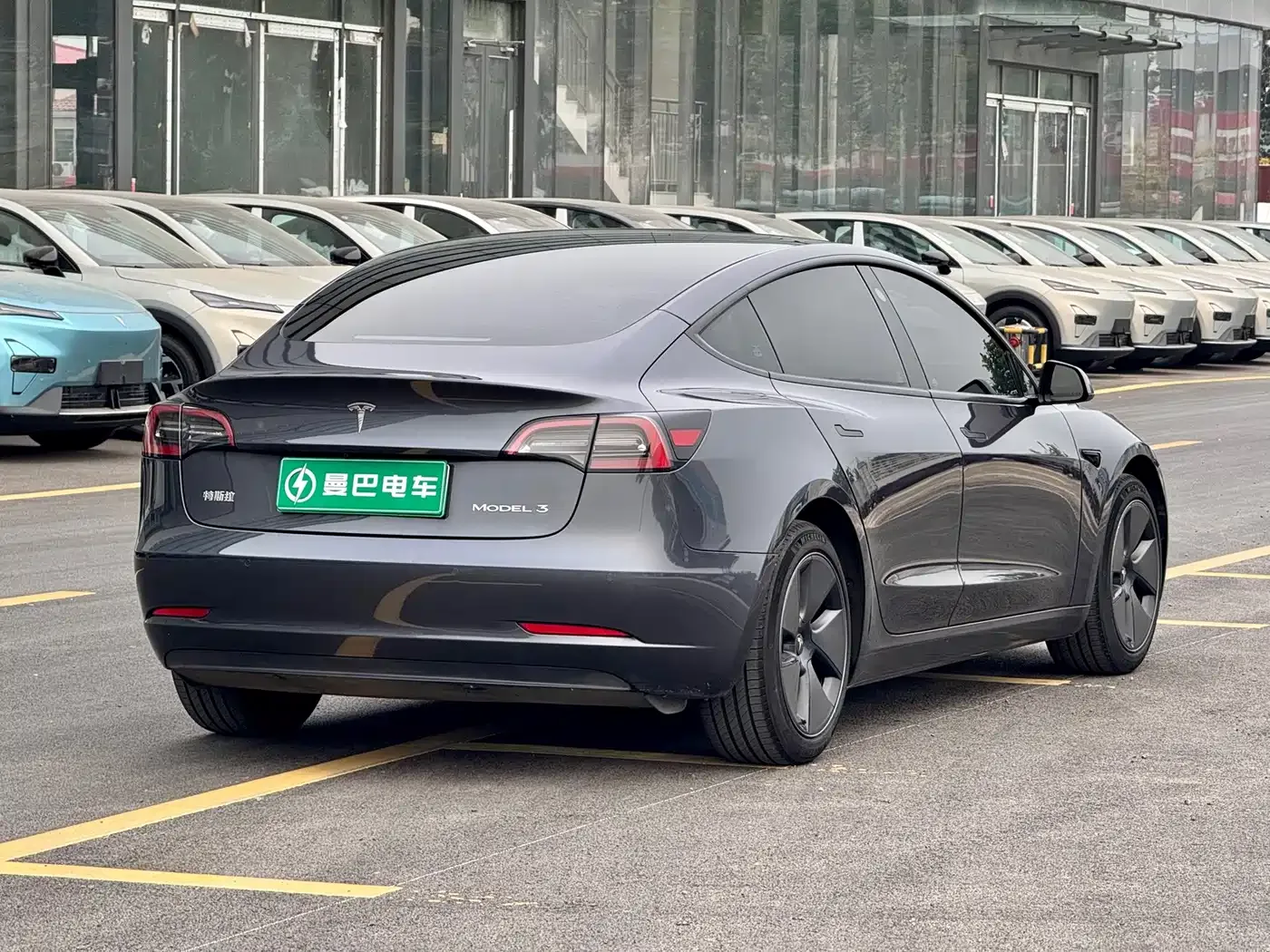 Tesla Model 3 2022 Model Rear-Wheel Drive Version — Фото автомобиля 10