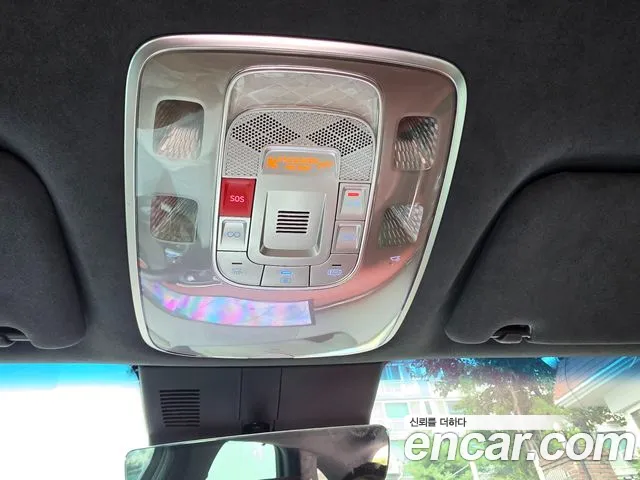 Genesis GV70 2.5T Бензин 2WD — Фото автомобиля 12