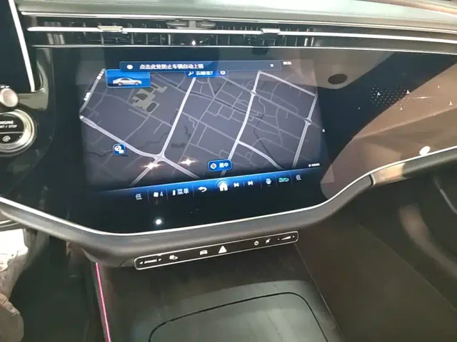 Mercedes-Benz E-Class — Фото автомобиля 17
