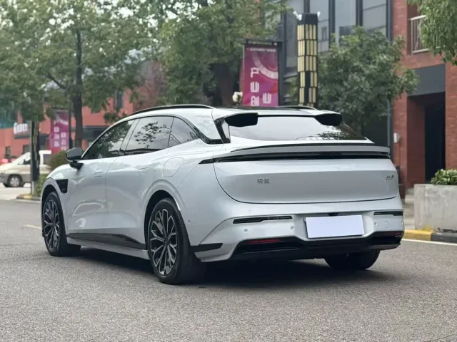 Zeekr 007 GT — Фото автомобиля 7