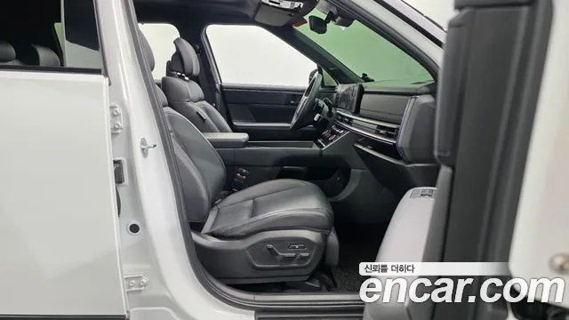 Hyundai Santafe Santa Fe (MX5) Бензин 2.5T 2WD — Фото автомобиля 22